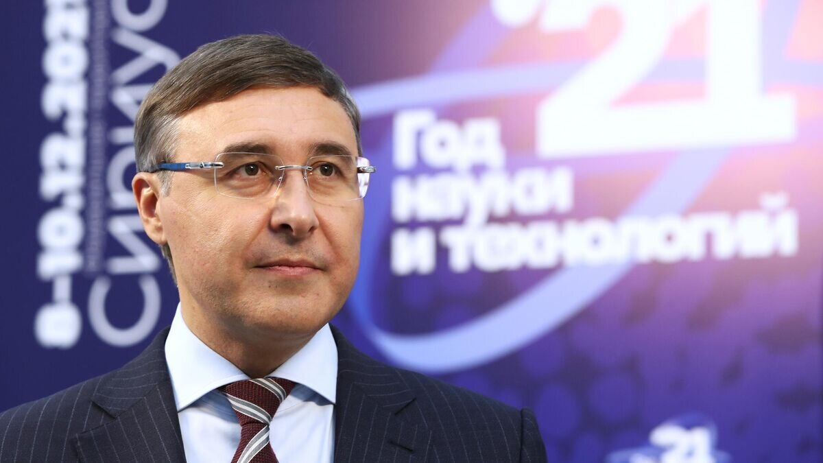    Министр науки и высшего образования Российской Федерации Валерий Фальков во время пресс-подхода в рамках Конгресса молодых ученых в Сочи© РИА Новости / Фотохост Конгресса молодых учёных