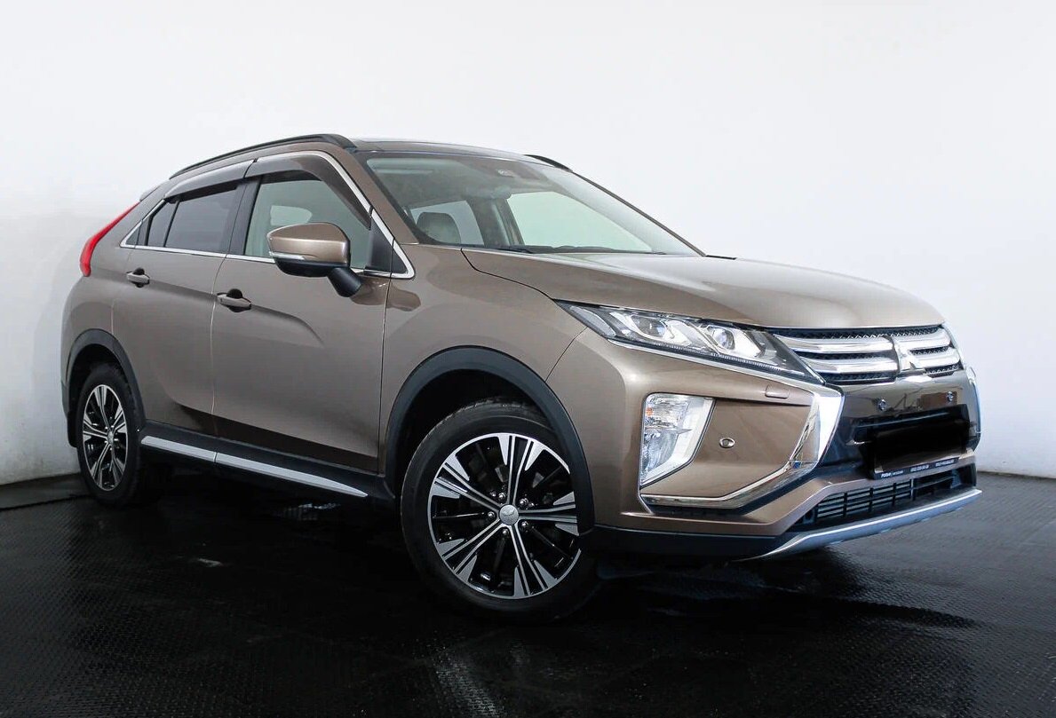 Митсубиси Эклипс Кросс.