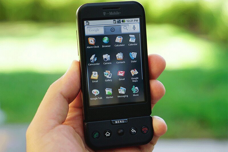 Андроид телефон версия 12. HTC Dream g1. T-mobile g1 / HTC Dream. HTC Android 1. HTC Dream 2008 год.