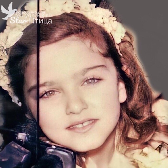 Угадайте звезду по детскому фото. Листайте карусель, чтобы узнать ответ.