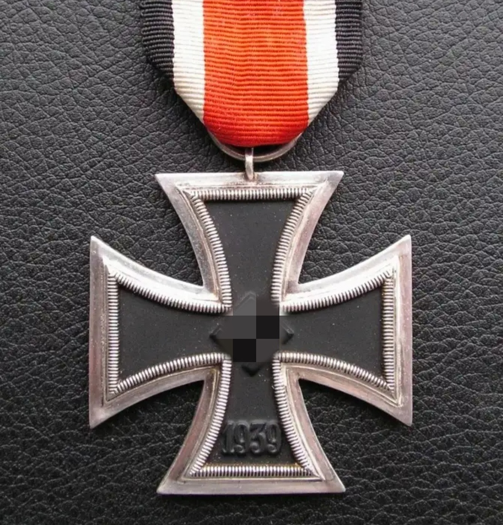 Немецкий крест купить. Железный крест награда Германии. Железный крест кайзеровской Германии. Железный крест награда нацистской Германии. Орден Железный крест фашистской Германии.