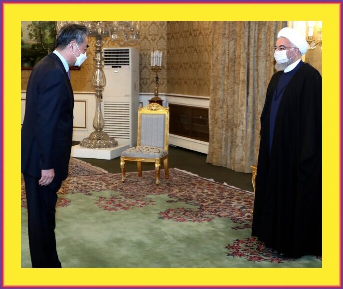 Глава МИД Китая и Хасан Рухани