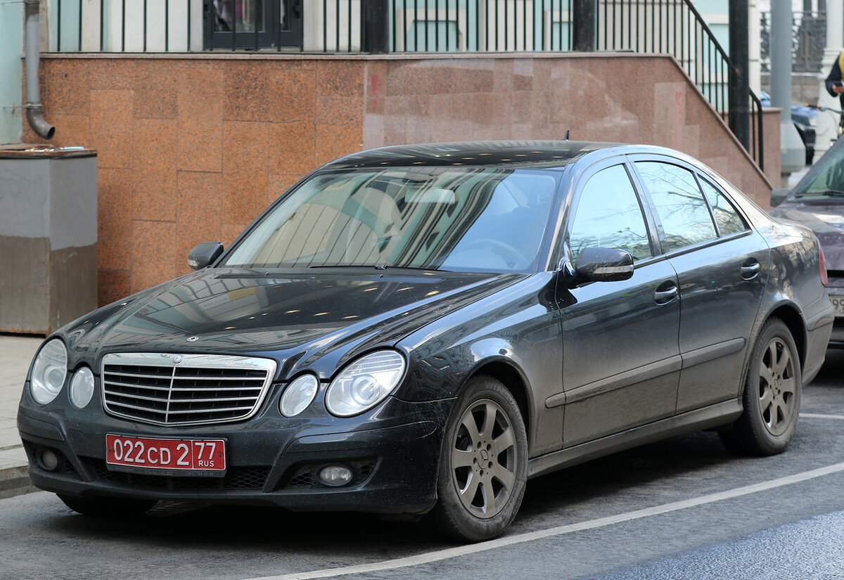 автомобиль Mercedes-Benz E-Klasse W211 facelift посла Исламской Республики Афганистан - Саид Т. Джавад