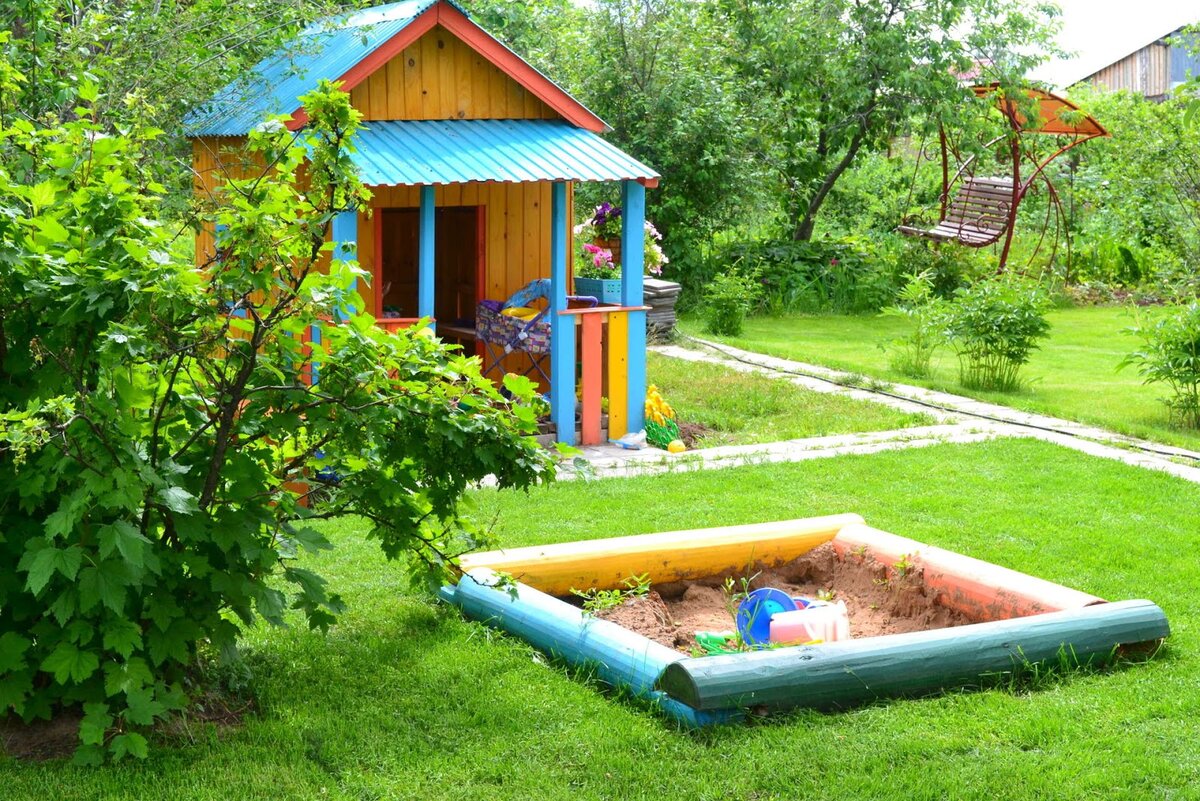 Детская площадка на даче своими руками станет для ребенка самым желанным уголком отдыха