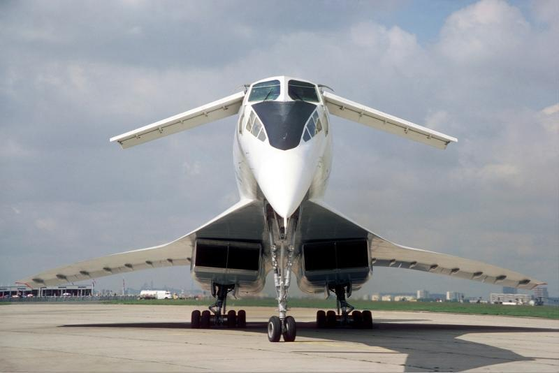 У Ту-144 вот только еще были «закрылки» у кабины