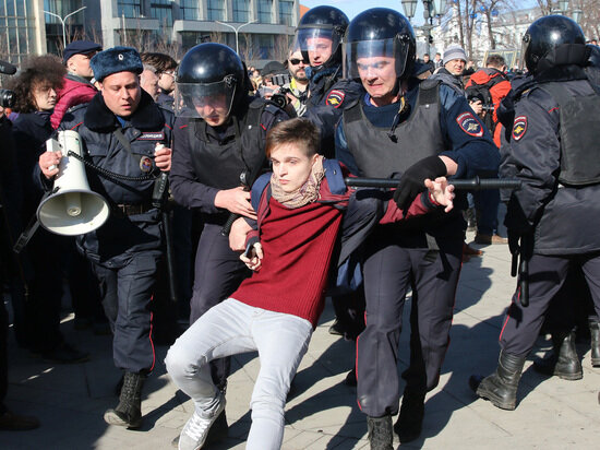 Источник фото: https://www.mk.ru/politics/2017/05/10/glava-spch-sravnil-akcii-26-marta-s-pravozashhitnymi-mitingami-shestidesyatykh.html