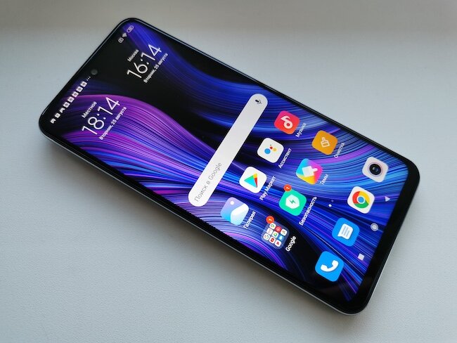 Redmi Note 9 Pro обладает большим экраном