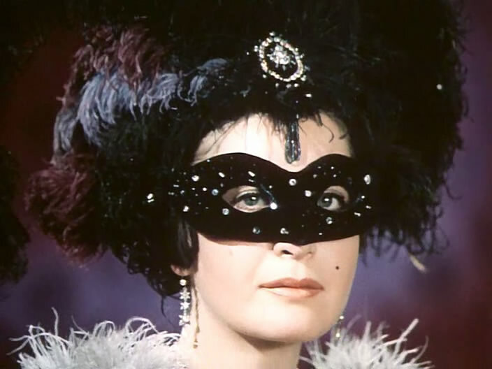 Летучая мышь (фильм, 1979) Людмила Максакова — Розалинда Айзенштайн, жена Генриха, баронесса 