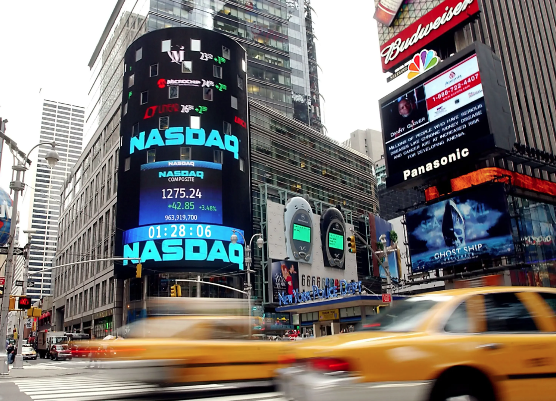 Nasdaq - американская биржа, специализирующаяся на акциях высокотехнологичных компаний
