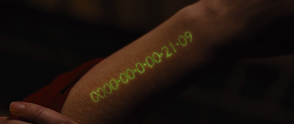 Отрывок из кинофильма Время / In Time (2011 год)