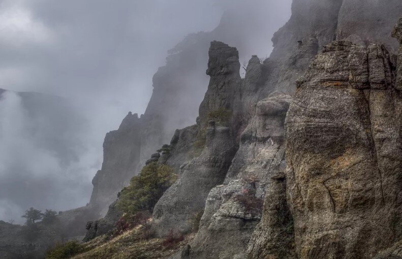 Долина Привидений в Алуште
