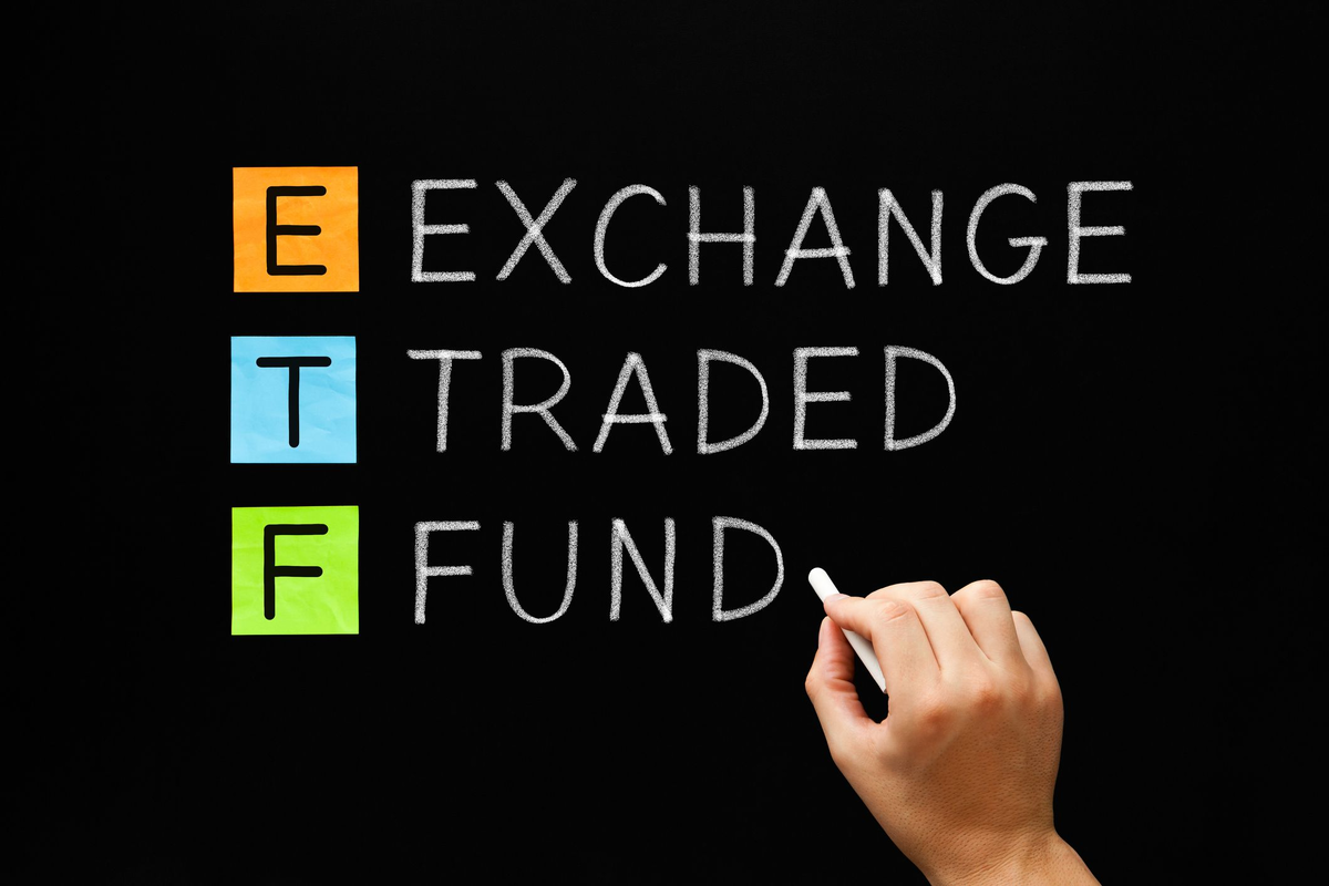 Etf компании. ETF фонды. ETF инвестиции. ETF что это простыми словами. ETF примеры