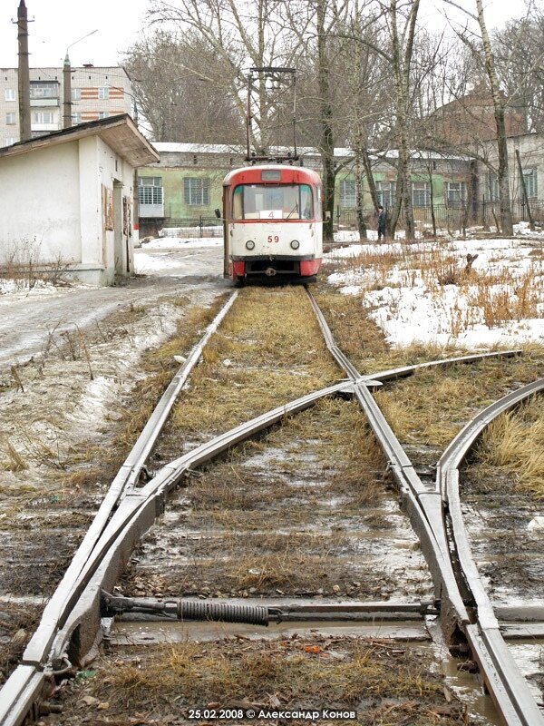 Трамвай в Косой Горе. До закрытия линии осталось три дня. Сейчас на месте кольца торговый комплекс «Косогорский». Фото: Александр Конов ©