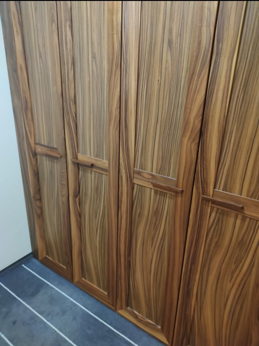 Шаф в закрытом виде