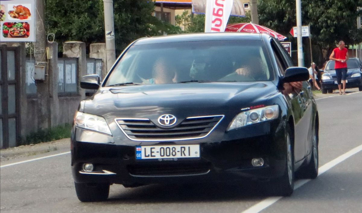 Гос номер Грузии. Автономера Грузии. Toyota Camry грузинской. Грузия номера машин.