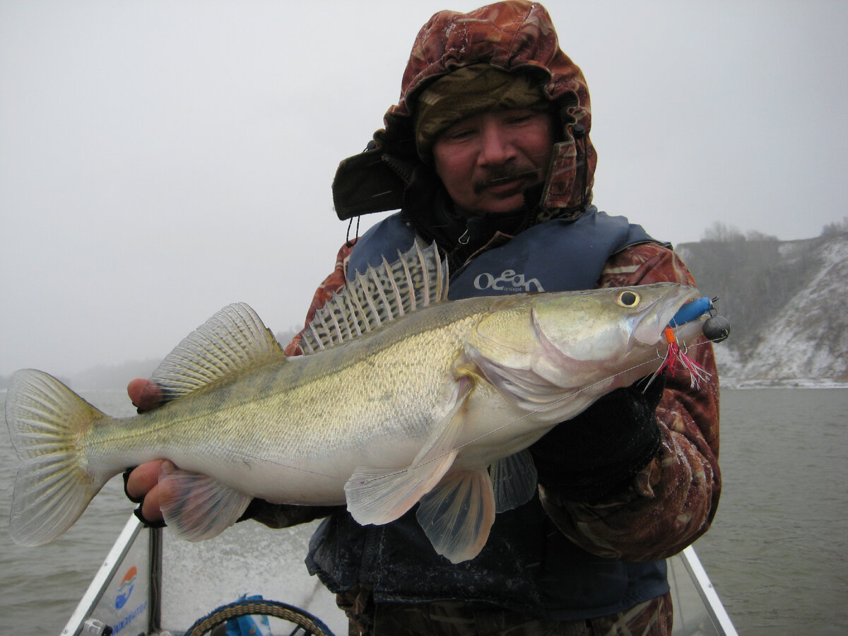 В холодной воде на первое место выходит такая приманка как мандула. Фото автора Андрея Калачева.