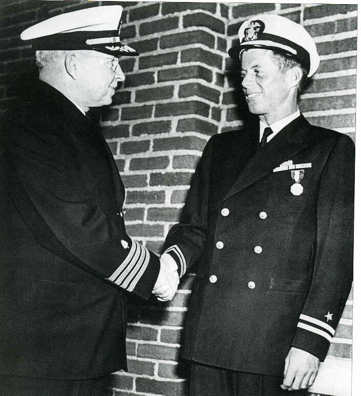 Джон Кеннеди на службе в ВМФ США