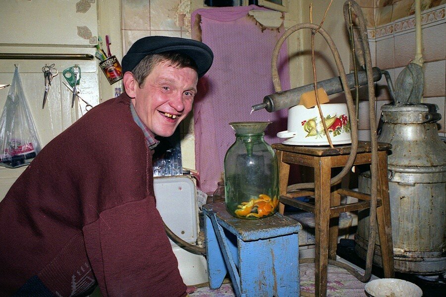 Правда ли, что самогон вредно пить после 60 лет? И если да, то почему и ...