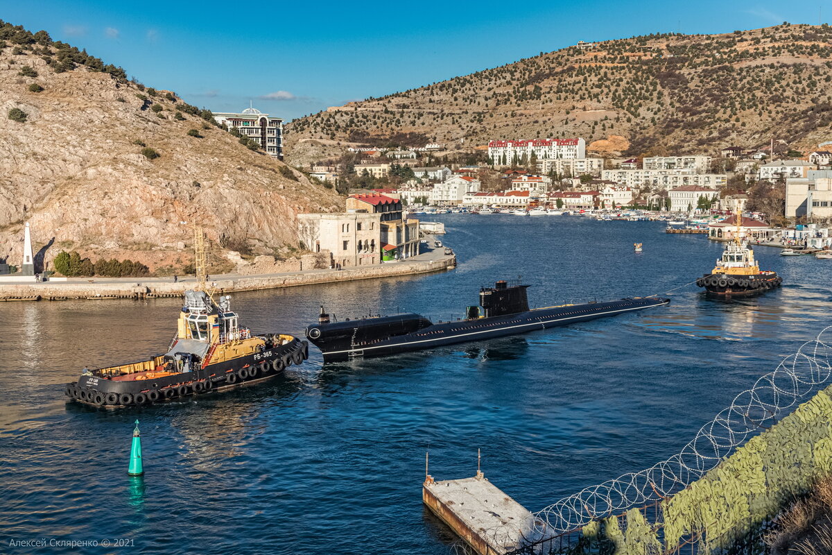 балаклава подводные лодки. балаклава крым музей подводных лодок. балаклава подводные лодки. база подводных лодок в балаклаве. музей подводных лодок севастополь.