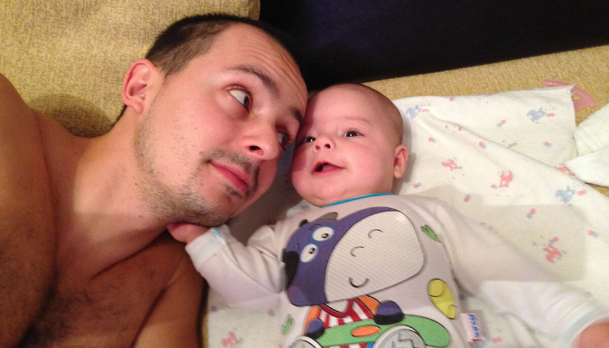 Здесь Ане 4 месяца, а мне... дайте подумать... 28