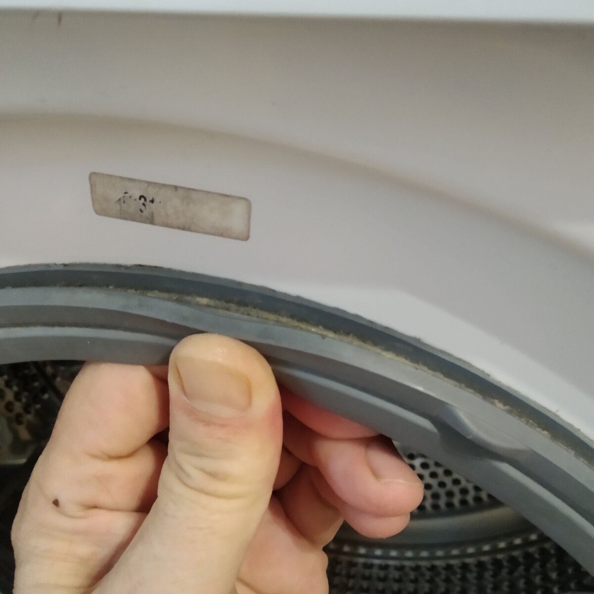 снимаем это кольцо-пружинку("хомут")...