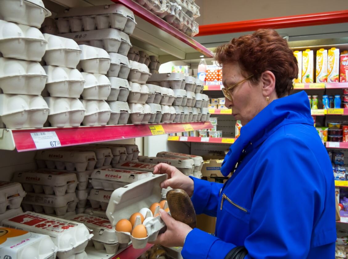 Товар должен быть качественным. Полка для яиц.