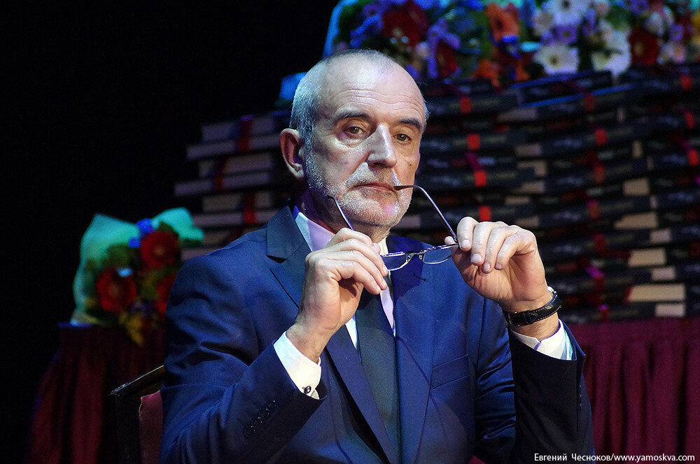 актер возглавлявший театр. хабенский худрук мхт им чехова. спектакль идиот театр моссовета. марчелли худрук моссовета. какой театр возглавляет.