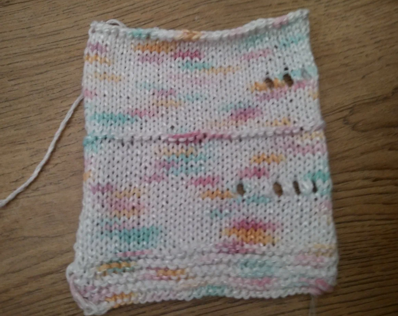 До стирки высота образца 11 сантиметров, ширина на тройке тоже