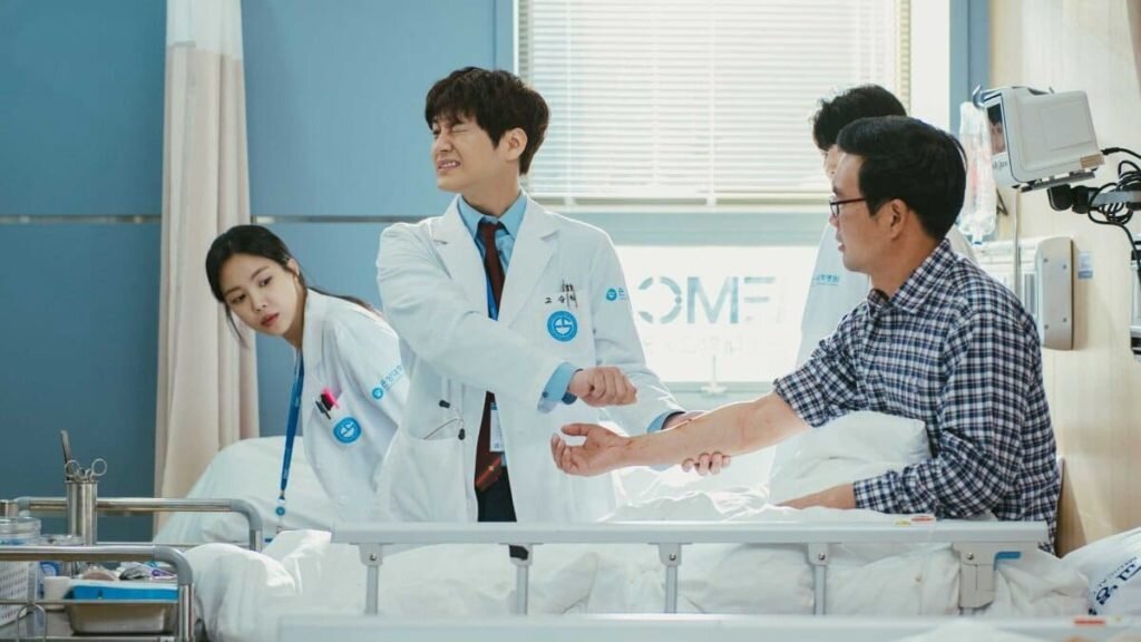 Дорама "Призрачный доктор"