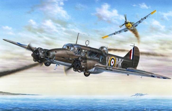 Самолет  Авро «Энсон» состоял на вооружении с 1936 г, и в 1939-40 гг. был самым распространенным в  Береговом командовании. «Энсон» имел скорость 303 км/ч и дальность 1.250 км (радиус действия 620 км). Вооружение состояло из 2x7,7-мм пулеметов и 164 кг бомб