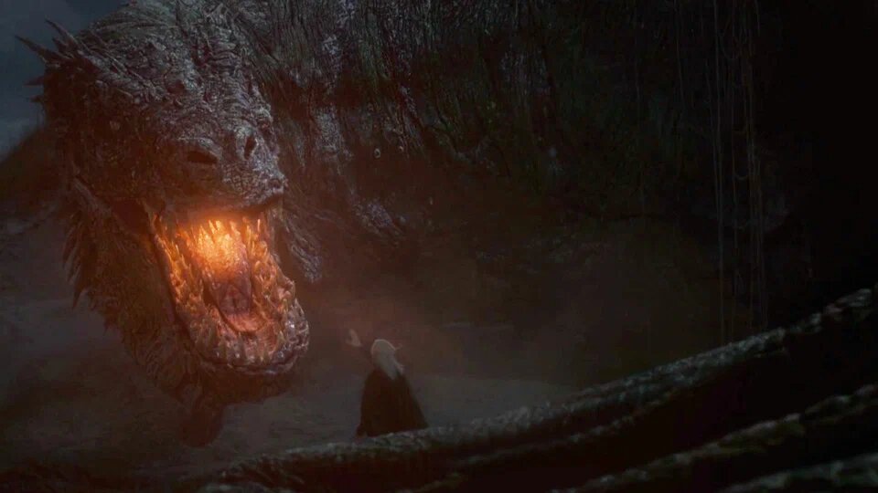 Дракониха Вхагар и принц Эймонд Таргариен, кадр из сериала. Источник: https://www.kinopoisk.ru/