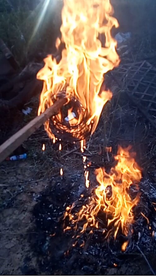 Кабель в огне.