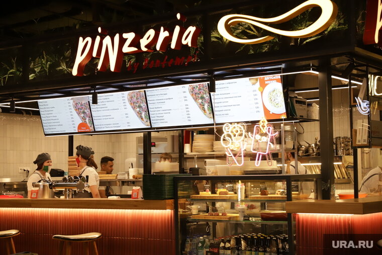    Pinzeria превратилась в Pizzeria из-за разногласий уральского и итальянского бизнесменов