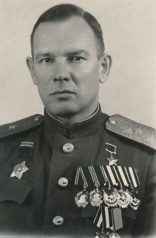  Генерал-майор Гладков Александр Васильевич.