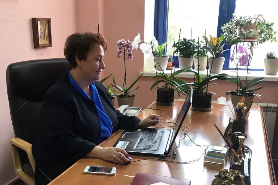 Аудитор Наталья Шибалкина в офисе ООО «Радар-Консалтинг»