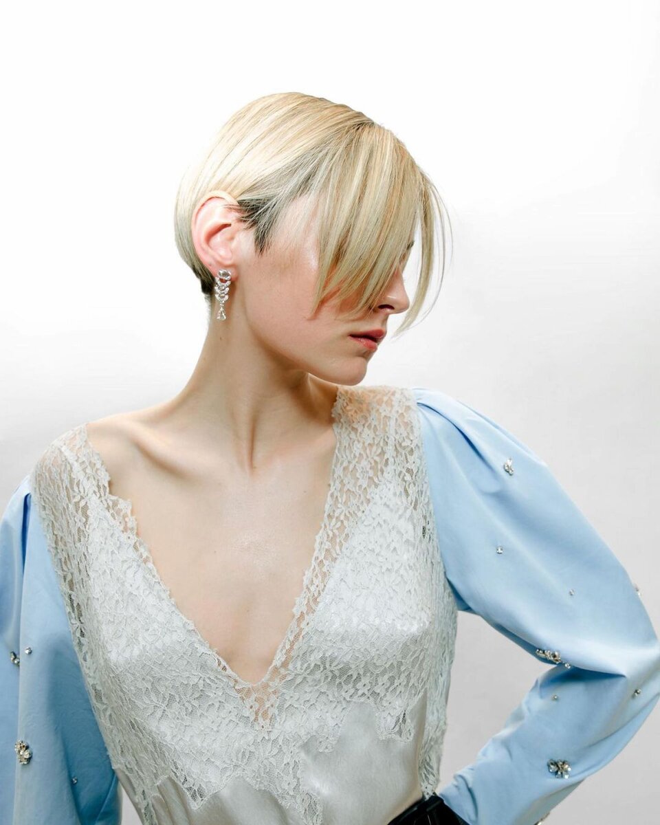 Фотосессия Emma Corrin – SAG Awards апрель 2021, celebmafia