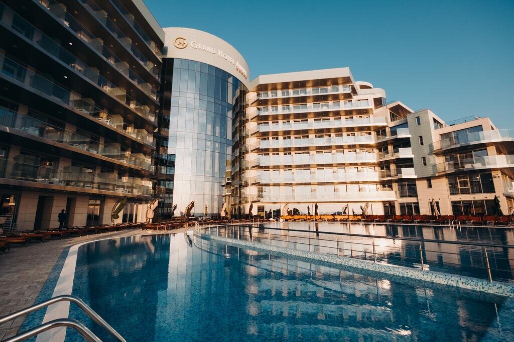 Это отель Grand Hotel Anapa