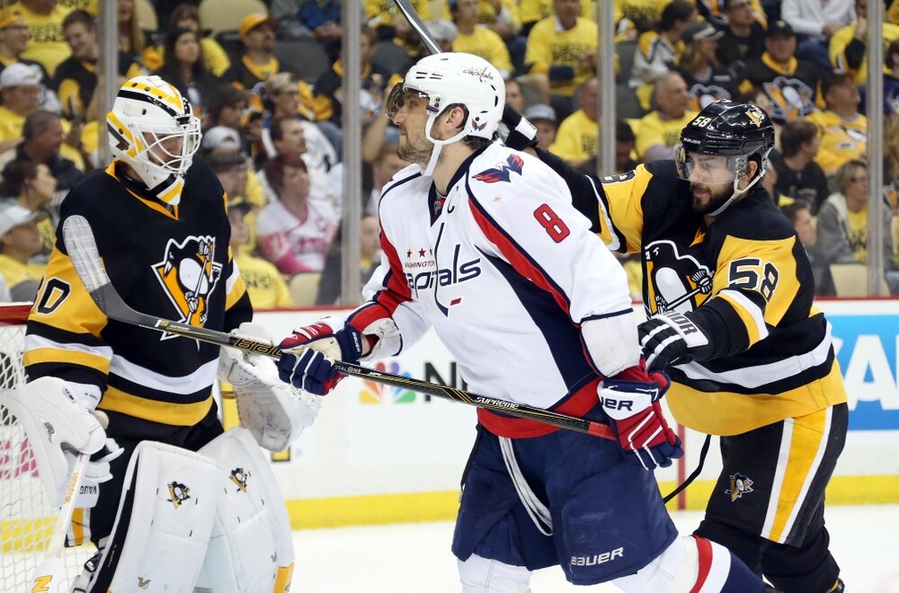 Одно из самых принципиальных противостояний НХЛ