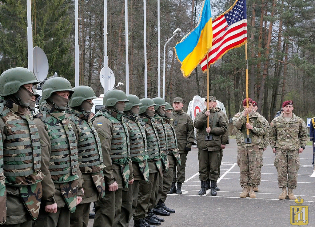 Военные США на Украине. Источник изображения: https://rusdozor.ru