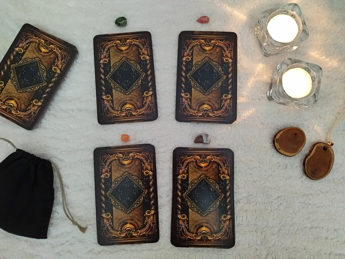 Камни-варианты: нефрит, родохрозит, сердолик, агат