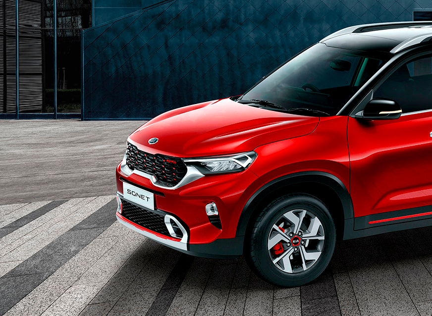 Спереди с одной стороны в стиле КИА, а с другой - сборник цитат.