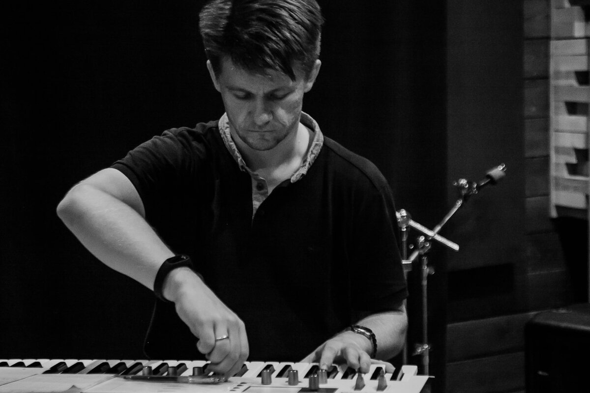 Андрей Девятых — Звукорежиссёр, композитор, основатель Unusual Sound Studio, куратор направления Синтез Звука в WaveForum