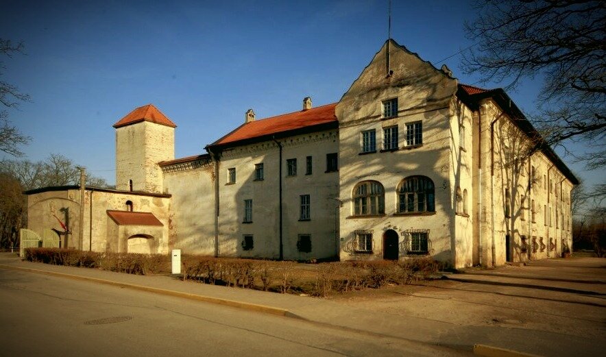 Замок Дундага