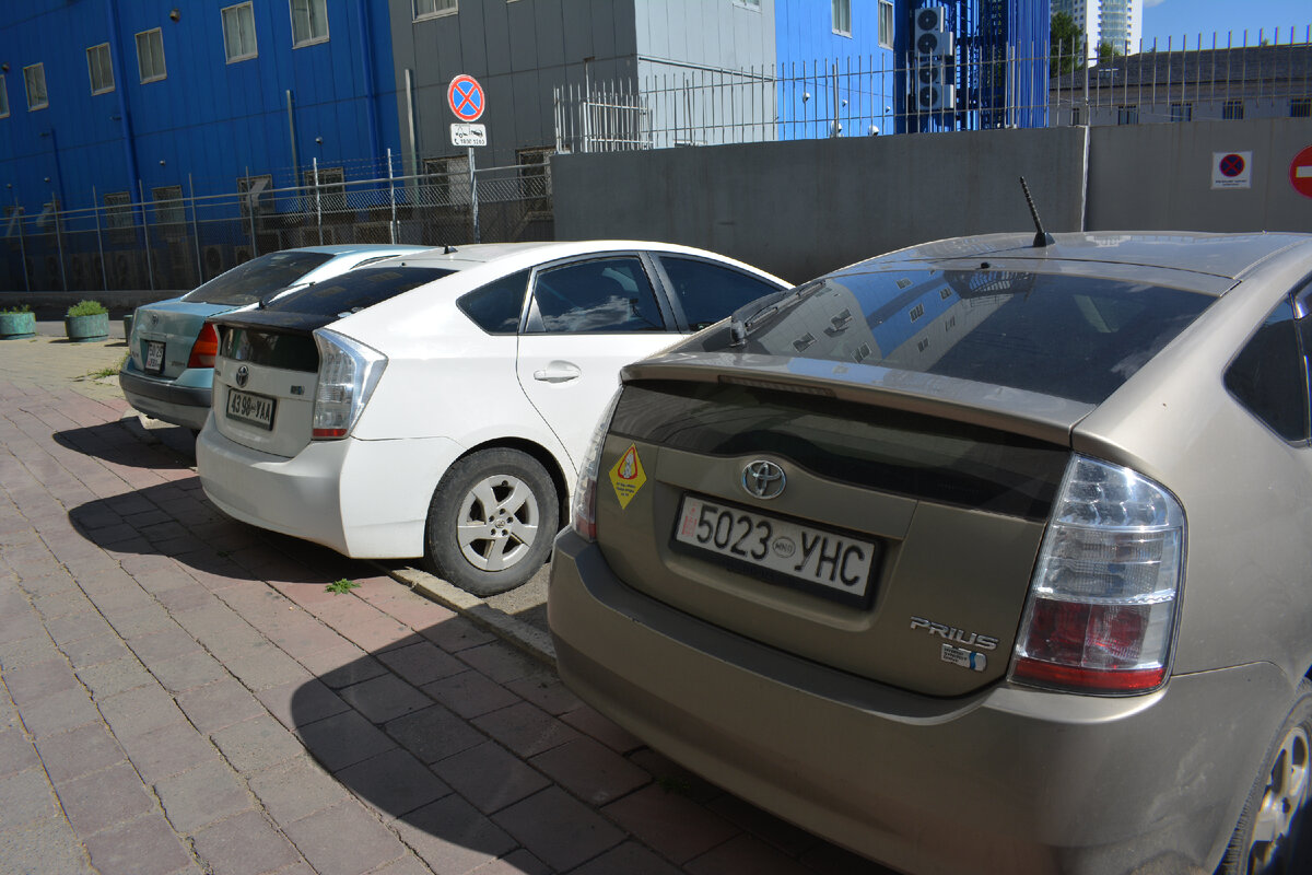 Автопарк приусов