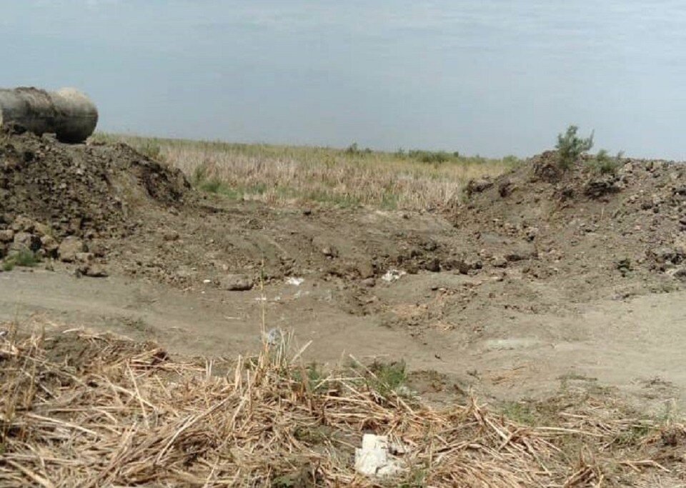     Сооружение было возведено без соблюдения требований безопасности гидросооружений. Фото: Росприроднадзор по Ростовской области.