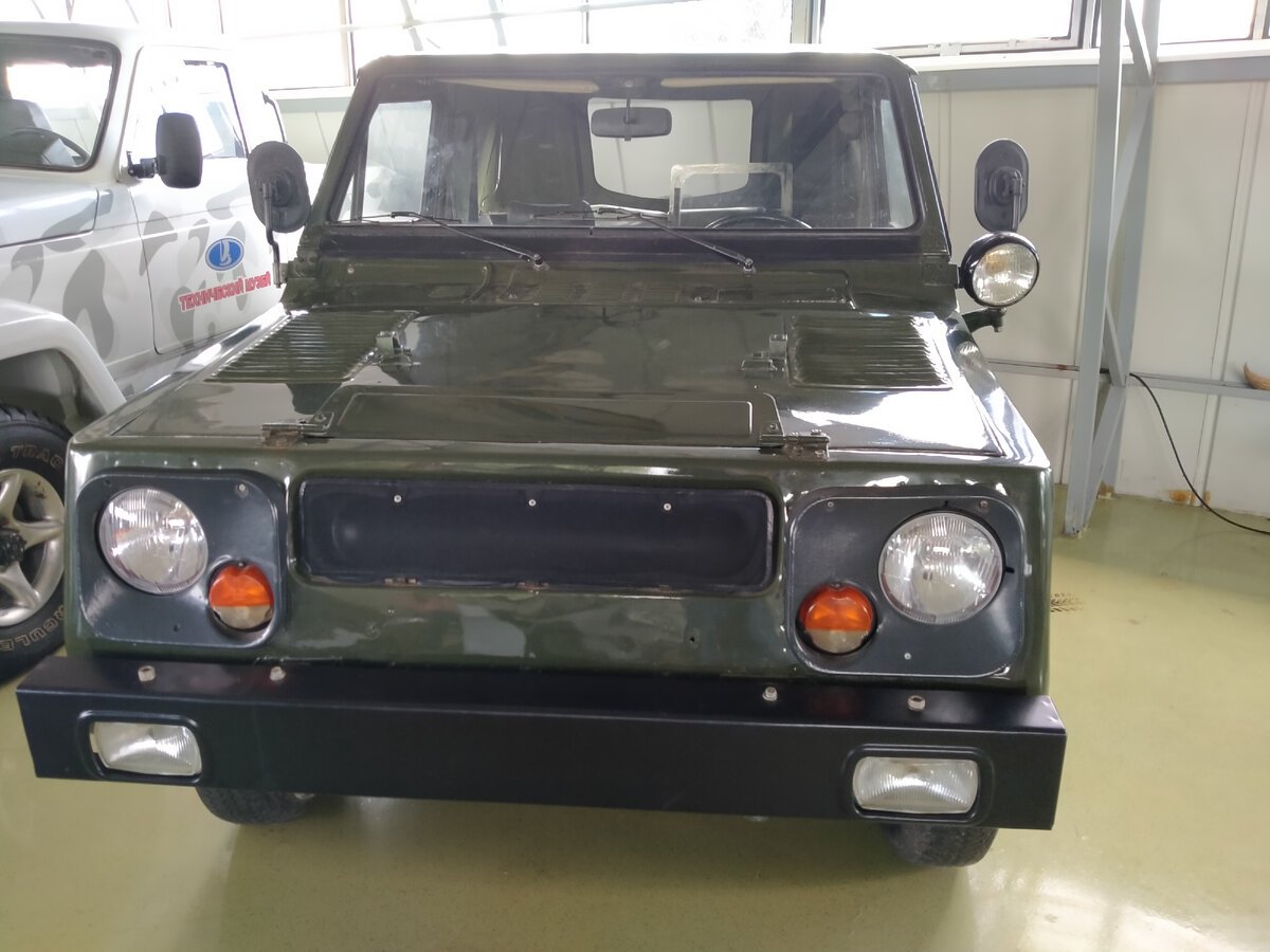 NIVA-2122 "РЕКА" больше похожа на броневик, чем на амфибию.