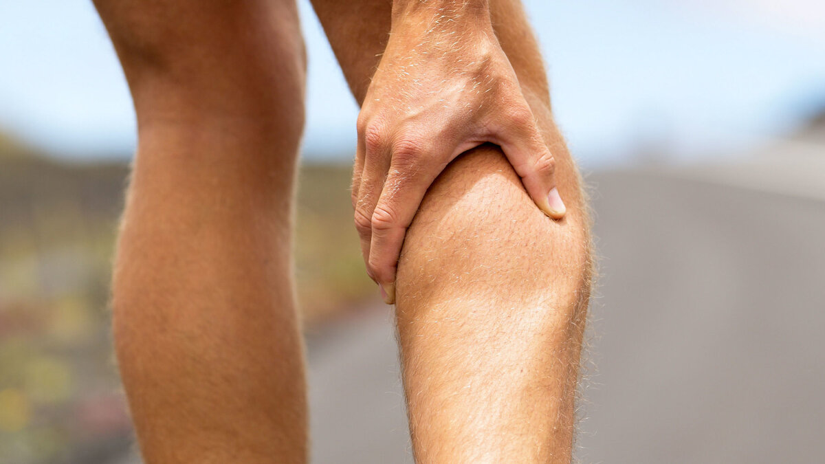 Что может вызывать мышечные подергивания или спазмы? - советы от невролога Ерохина