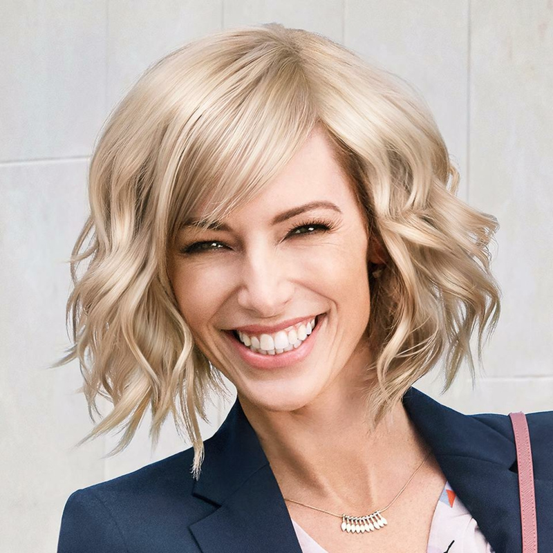 модные стрижки 2023 на длинные волосы. укладки 2024 женские. э́шли мише́ль грин. модные прически пучок. джи джи хадид фотосессии.