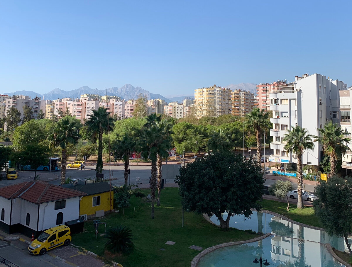 Вид из нашего окна в Анталии