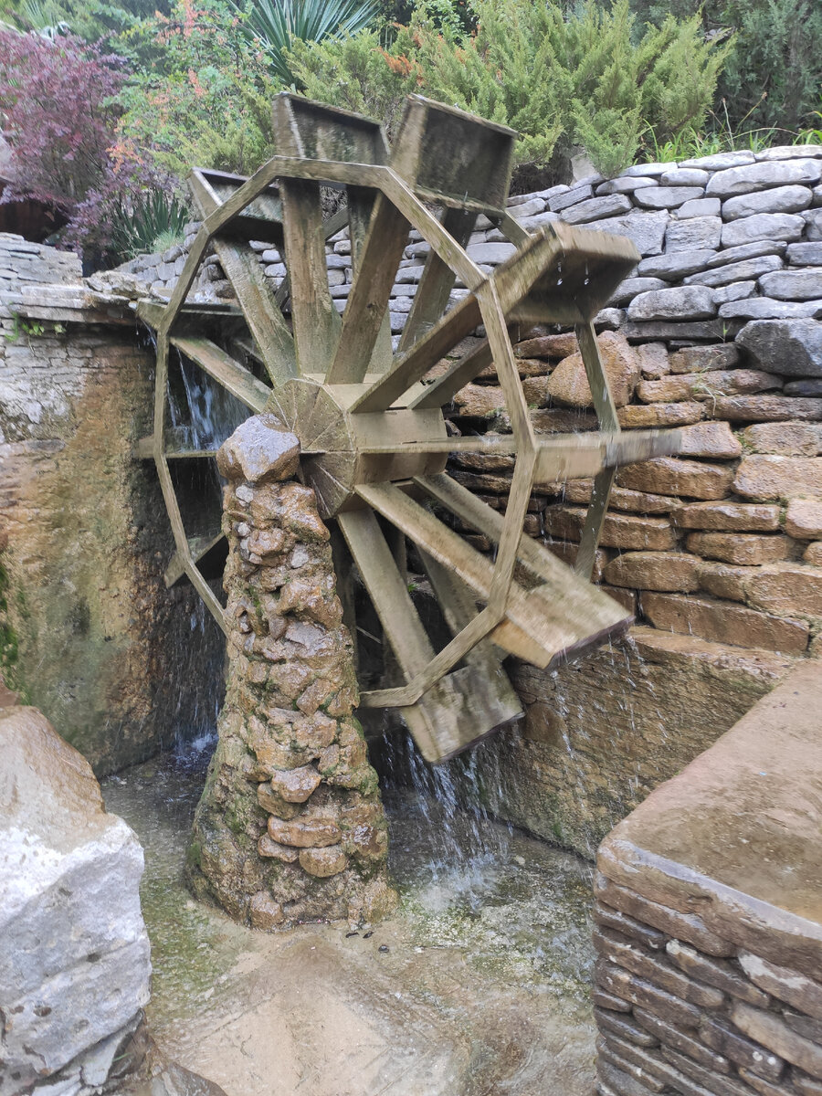 Все течет своим чередом...